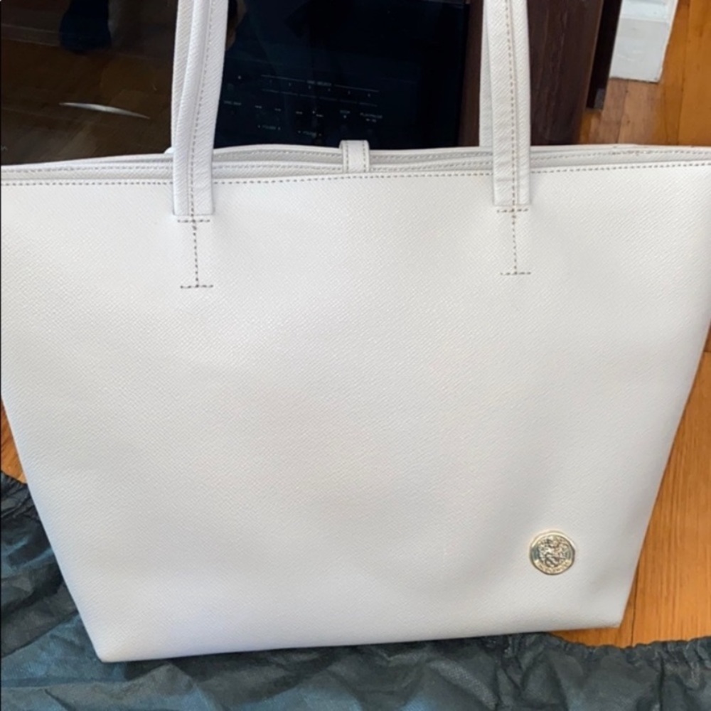Vince Camuto Tote